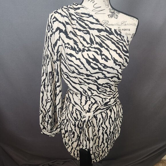 One-shouder Draped Mini Dress - Picture 1 of 7